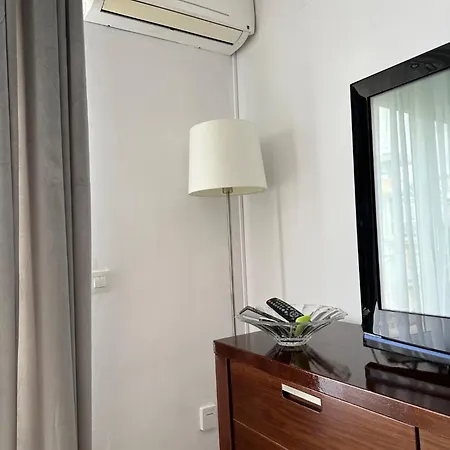 5 Caballeros Cuarto Apartment *